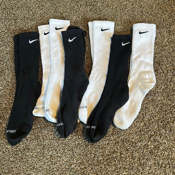 Nike Underwear & Socks Mens Size Small Nike Crew Socks Six Pairs
